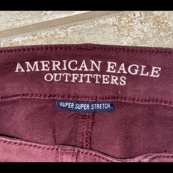 American Eagle Hi-Rise Shortie (Size 2) - Picture 3 of 6